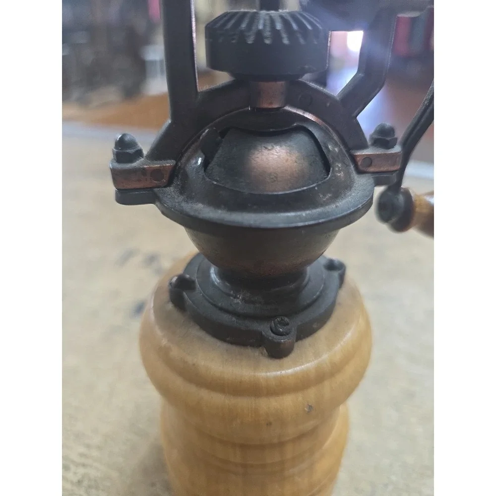 Vintage Hand Crank Pepper Grinder